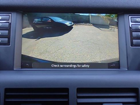 Used 2019 Land Rover Discovery Sport HSE AWD/4WD image 21