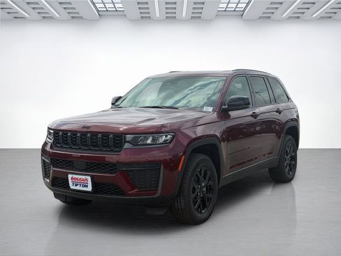 New 2026 Jeep Grand Cherokee Altitude AWD/4WD image 7