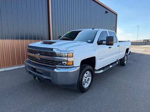 Used 2017 Chevrolet Silverado 2500 W/T w/ WT Convenience Package image 2