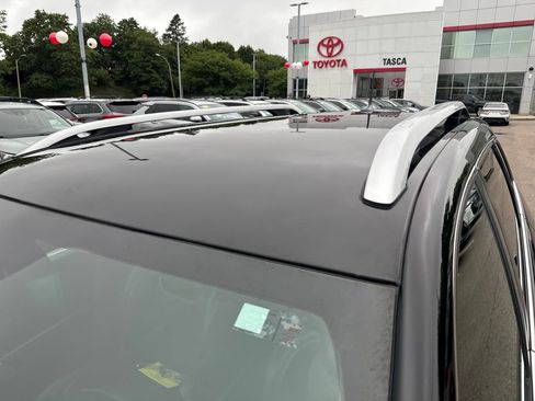 Used 2017 Jeep Cherokee Limited w/ Luxury Group FWD image 47