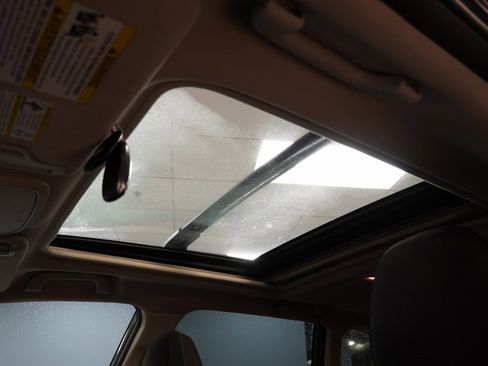 Used 2019 Subaru Forester Premium image 4