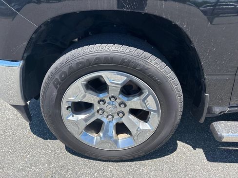 Used 2022 RAM 1500 Big Horn AWD/4WD image 13