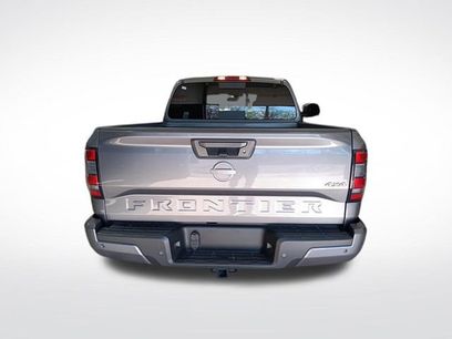 New 2026 Nissan Frontier SV w/ SV Convenience Package