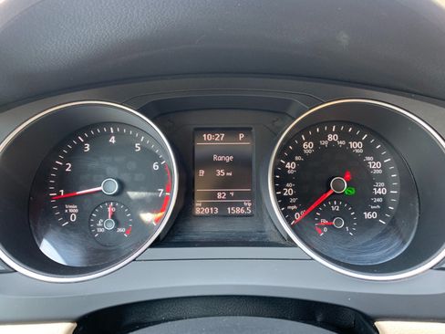 Used 2017 Volkswagen Jetta SE FWD image 15