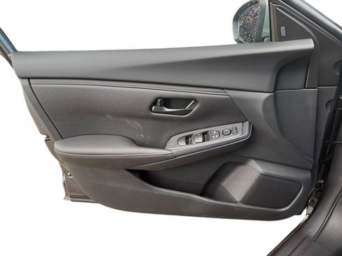 New 2025 Nissan Sentra S image 17