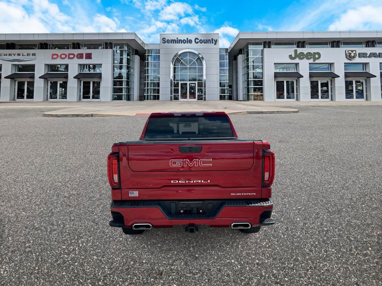 Used 2024 GMC Sierra 1500 Denali AWD/4WD image 7