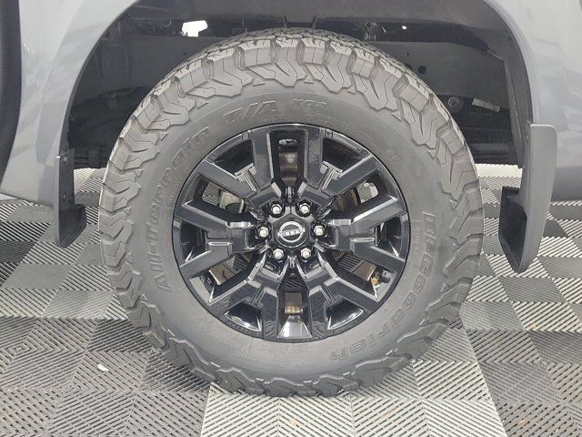Used 2023 Nissan Frontier SV w/ Midnight Edition Package AWD/4WD image 10