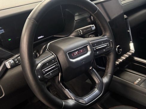 Used 2024 GMC Acadia AT4 image 14