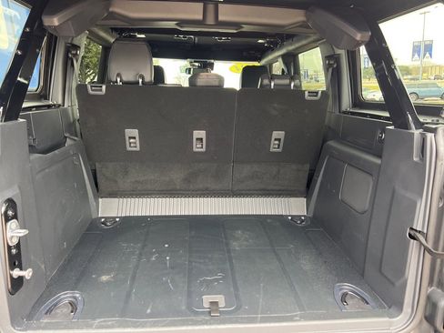 Used 2024 Ford Bronco Black Diamond image 15