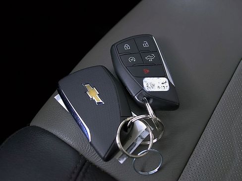 Used 2022 Chevrolet Silverado 1500 ZR2 image 27