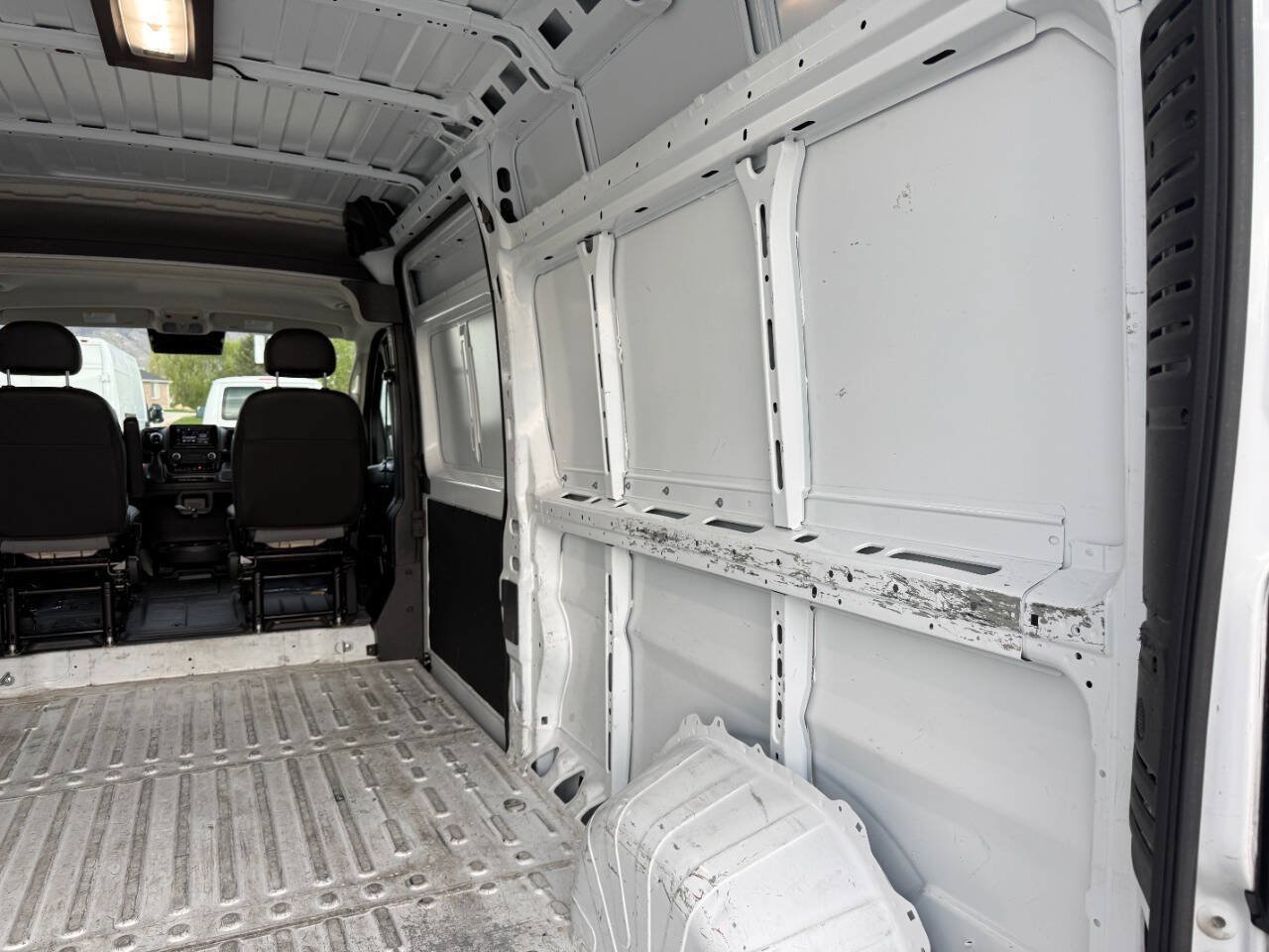 Used 2025 RAM ProMaster 2500 w/ Convenience Group FWD image 22
