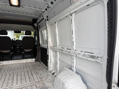 Used 2025 RAM ProMaster 2500 w/ Convenience Group FWD image 22