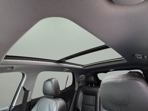 Used 2020 GMC Terrain SLT w/ Preferred Package image 19