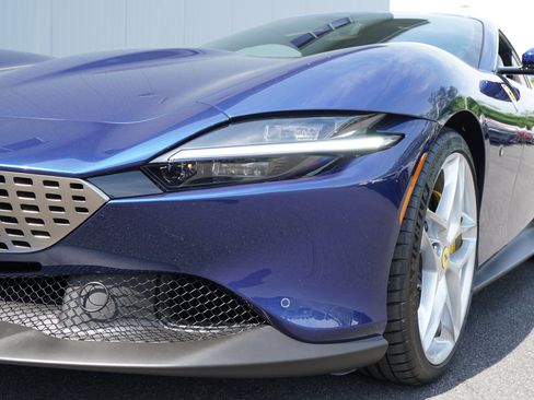 Used 2022 Ferrari Roma RWD image 35