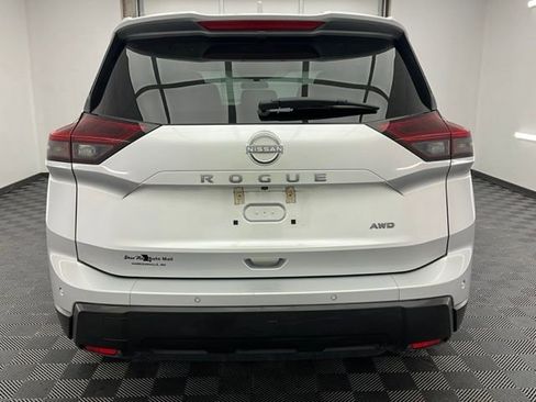 Used 2025 Nissan Rogue SV AWD/4WD image 22