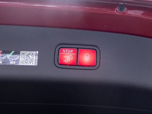 New 2026 Mercedes-Benz GLC 300 4MATIC image 36