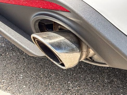 Used 2018 Ford Mustang Premium image 10