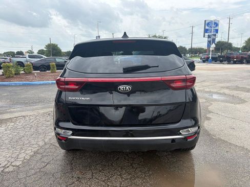 Used 2020 Kia Sportage LX FWD image 4