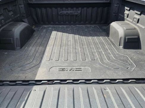 Used 2024 GMC Sierra 1500 AT4 w/ Technology Package AWD/4WD image 6