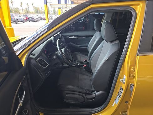 Used 2021 Kia Seltos S FWD image 10