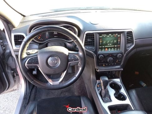 Used 2018 Jeep Grand Cherokee Altitude image 24