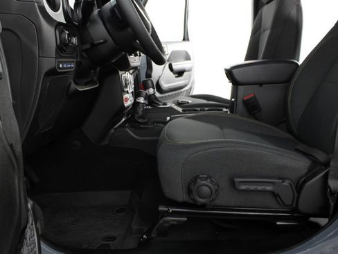 Used 2025 Jeep Wrangler Unlimited Sport S 4xe AWD/4WD image 15