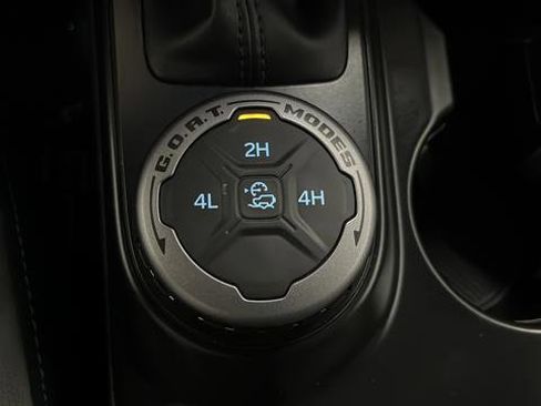 Used 2024 Ford Bronco Outer Banks AWD/4WD image 31