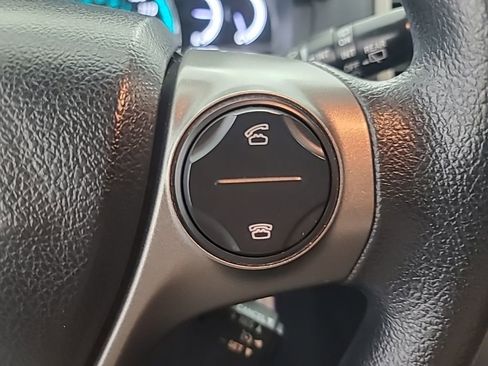 Used 2013 Toyota Venza LE image 27