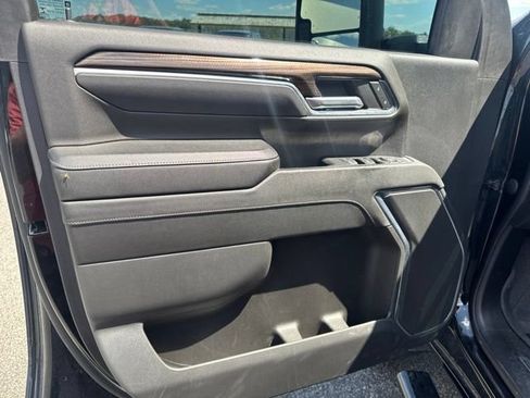 Used 2024 Chevrolet Silverado 2500 LT w/ Convenience Package AWD/4WD image 5