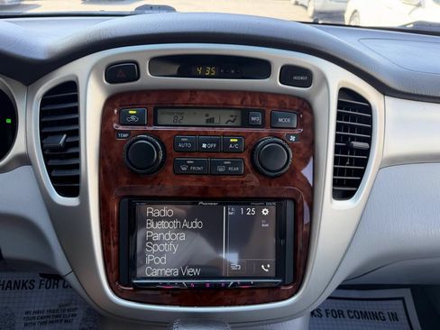 Used 2006 Toyota Highlander Limited AWD/4WD image 17