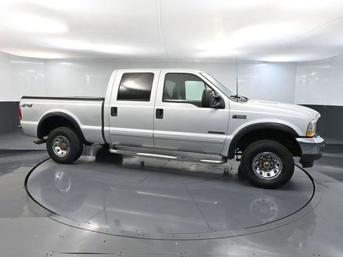 Used 2002 Ford F250 XLT AWD/4WD image 3