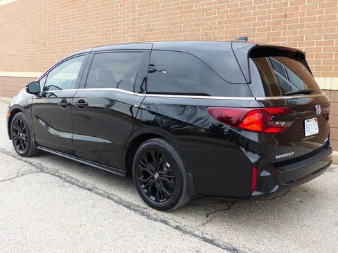 Used 2025 Honda Odyssey Sport-L image 7