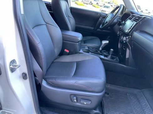 Used 2023 Toyota 4Runner TRD Off-Road Premium AWD/4WD image 18