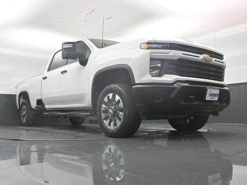 Used 2024 Chevrolet Silverado 2500 Custom w/ Custom Value Package AWD/4WD image 44