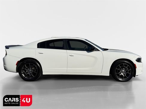 Used 2018 Dodge Charger GT w/ Blacktop Package image 8
