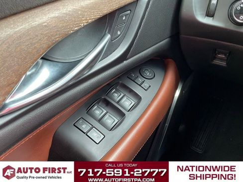 Used 2019 Cadillac Escalade ESV Premium Luxury w/ LPO, Radiant Package AWD/4WD image 29
