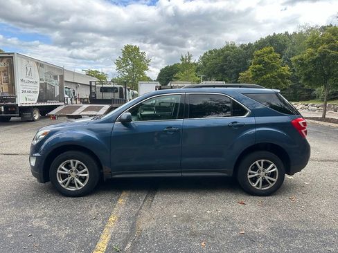Used 2016 Chevrolet Equinox LT w/ Convenience Package AWD/4WD image 2