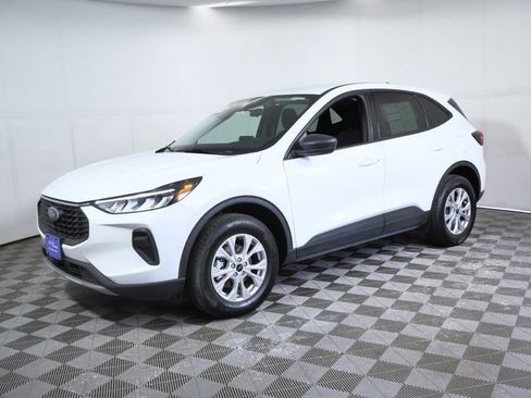 Certified 2025 Ford Escape Active AWD/4WD image 5
