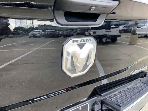 Used 2024 RAM 2500 Big Horn image 30