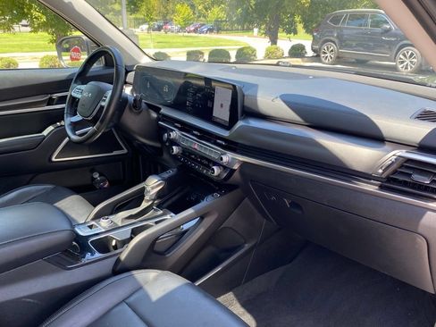 Used 2025 Kia Telluride S AWD/4WD image 33