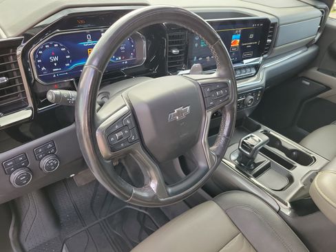 Used 2023 Chevrolet Silverado 1500 ZR2 image 21