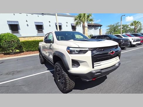 New 2026 Chevrolet Colorado ZR2 w/ Technology Package AWD/4WD image 26