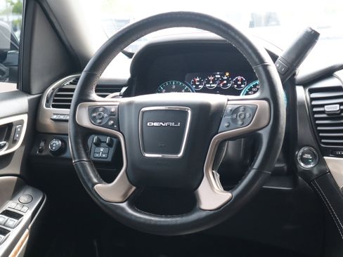 Used 2018 GMC Yukon Denali w/ Open Road Package AWD/4WD image 14