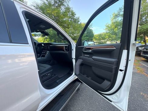 Used 2023 GMC Sierra 1500 Denali AWD/4WD image 43