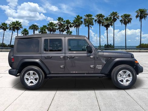 Used 2020 Jeep Wrangler Unlimited Sport S AWD/4WD image 3