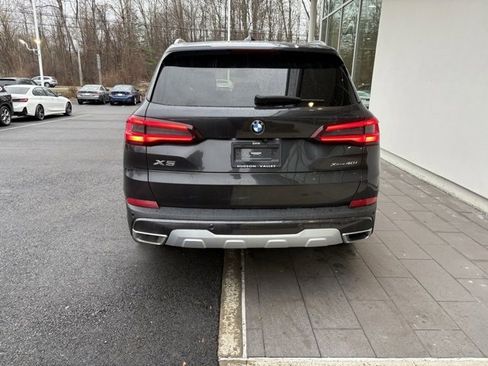 Used 2021 BMW X5 xDrive40i w/ Premium Package image 4