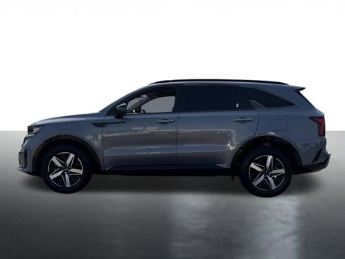 Certified 2022 Kia Sorento S w/ Panoramic Sunroof Package FWD image 5