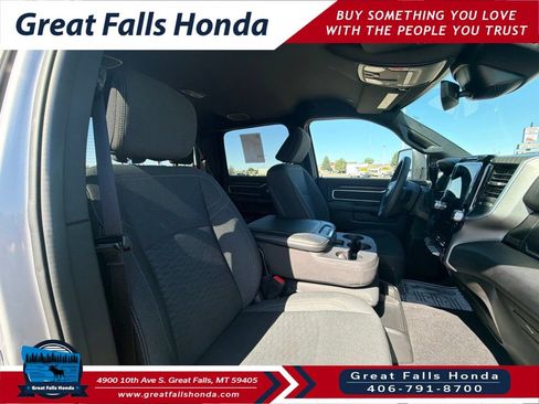 Used 2026 RAM 2500 Big Horn AWD/4WD image 32