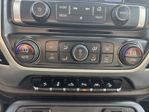 Used 2018 GMC Sierra 1500 SLT AWD/4WD image 21
