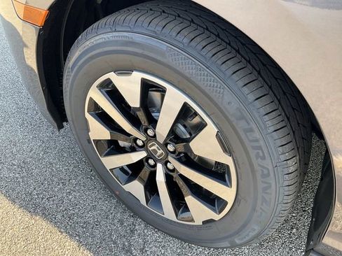 New 2026 Honda Odyssey EX-L image 18